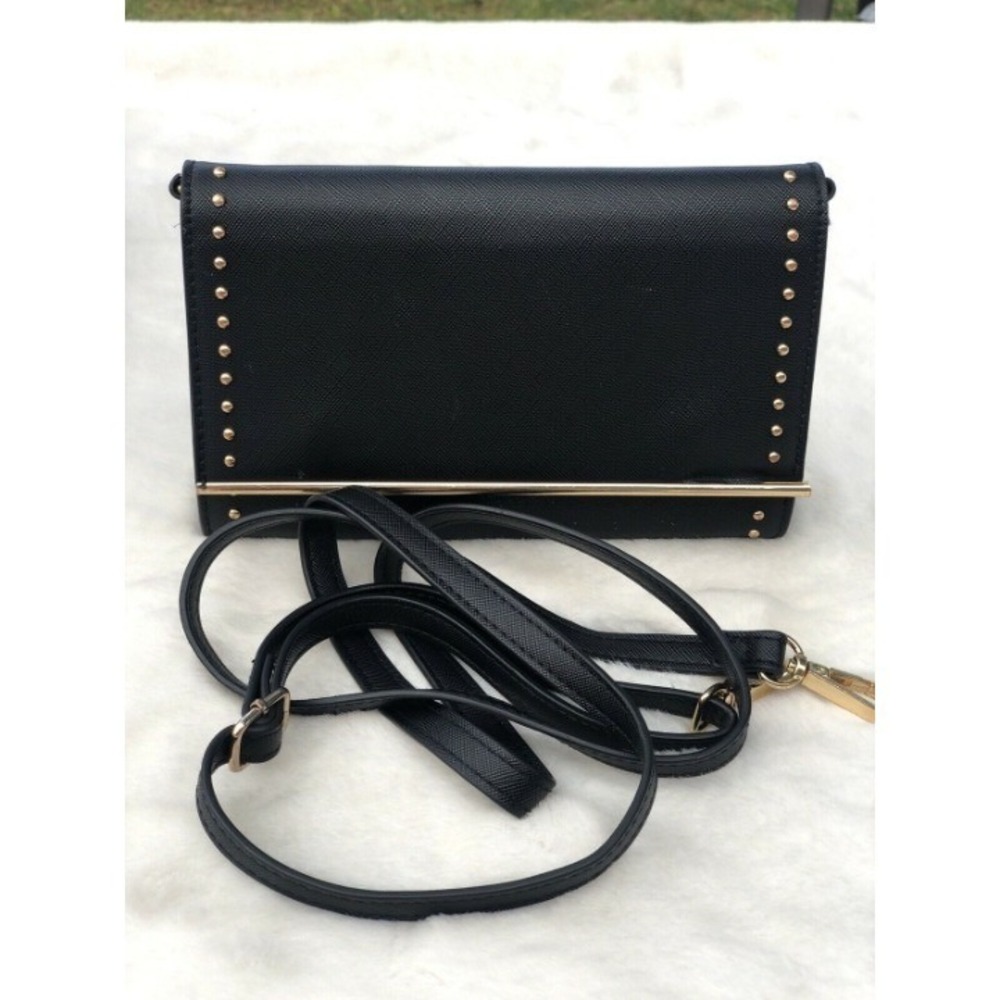 Save The Girls Phone Crossbody w/ Touchscreen Access  Black bag A399331